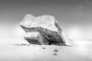 Photographie intitulée "Bunker #1" par Pierre Duquoc, Œuvre d'art originale, Photographie numérique