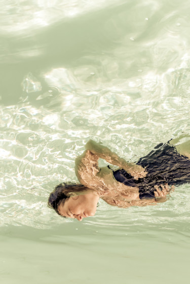Photographie intitulée "reverse pool" par Pierre Duquoc, Œuvre d'art originale, Photographie numérique