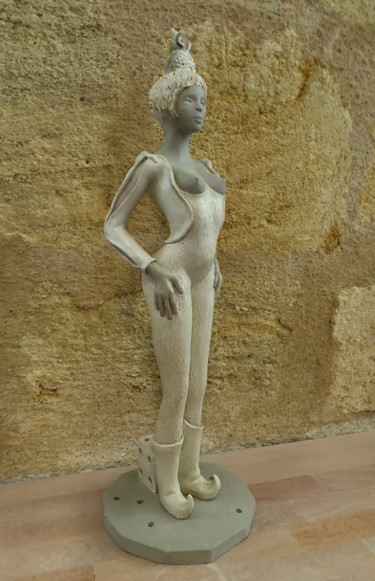 Sculpture titled "Présage" by Pierre Florence, Original Artwork, Terra cotta