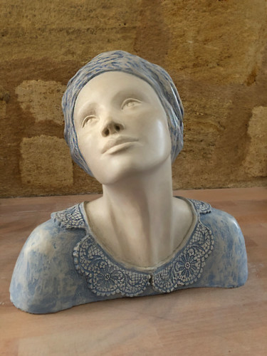 Scultura intitolato "bleu tendresse" da Pierre Florence, Opera d'arte originale, Terracotta