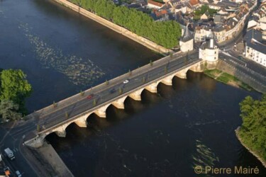 Photographie intitulée "Le pont Henri IV" par Pierre Mairé, Œuvre d'art originale