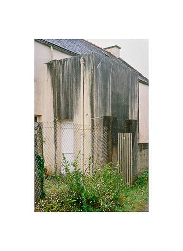 Fotografie mit dem Titel "Sans titre (Maison" von Pierre-Marie Berberian, Original-Kunstwerk, Analog Fotografie
