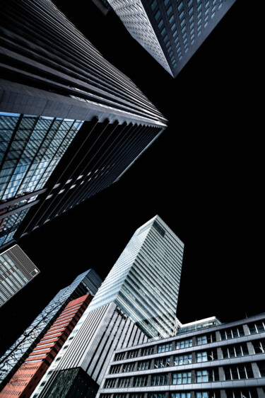 Fotografie mit dem Titel "Tokyo Dark Sky 04" von Pierre Nadler, Original-Kunstwerk, Digitale Fotografie Auf Andere starre Pl…