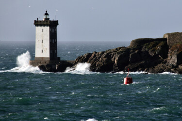 Photographie intitulée "Phare de Kermorvan,…" par Pierre-Yves Rospabé, Œuvre d'art originale, Photographie numérique