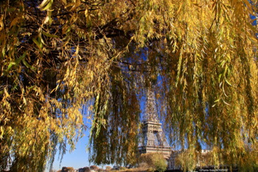 Photographie intitulée "Paris, Tour Eiffel…" par Pierre-Yves Rospabé, Œuvre d'art originale, Photographie numérique