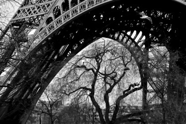 Фотография под названием "Paris, Tour Eiffel…" - Pierre-Yves Rospabé, Подлинное произведение искусства, Цифровая фотография