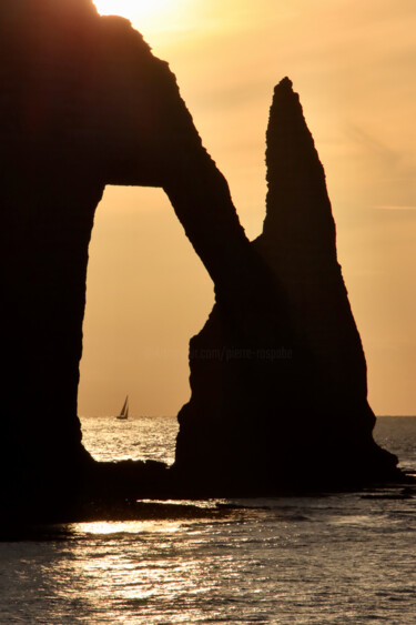 Photography titled "Aiguille d'Etretat,…" by Pierre-Yves Rospabé, Original Artwork, Non Manipulated Photography