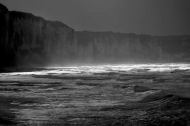 Photographie intitulée "Falaises de Fécamp" par Pierre-Yves Rospabé, Œuvre d'art originale, Photographie numérique