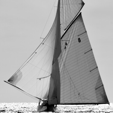Фотография под названием "Yacht Moonbeam IV" - Pierre-Yves Rospabé, Подлинное произведение искусства, Цифровая фотография