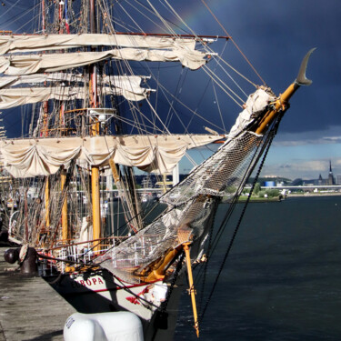 Fotografia intitolato "Voiles de L'Europa,…" da Pierre-Yves Rospabé, Opera d'arte originale, Fotografia digitale