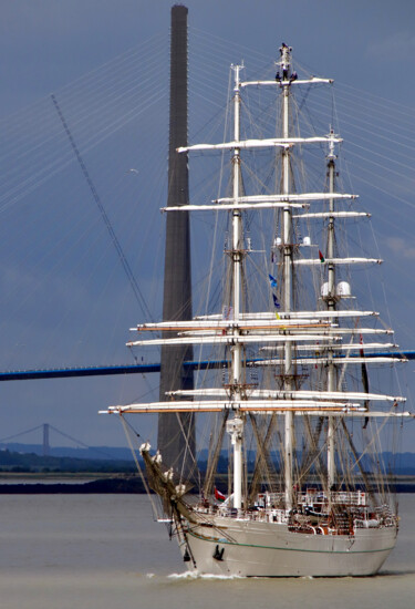 Photographie intitulée "Armada, pont de Nor…" par Pierre-Yves Rospabé, Œuvre d'art originale, Photographie numérique