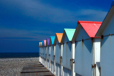 Fotografia intitolato "Normandie, cabines,…" da Pierre-Yves Rospabé, Opera d'arte originale, Fotografia non manipolata