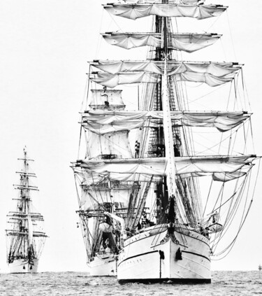 Photographie intitulée "Grands voiliers en…" par Pierre-Yves Rospabé, Œuvre d'art originale, Photographie numérique