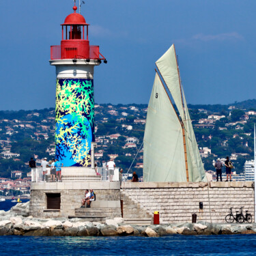 Fotografia intitulada "Saint-Tropez, phare…" por Pierre-Yves Rospabé, Obras de arte originais, Fotografia digital