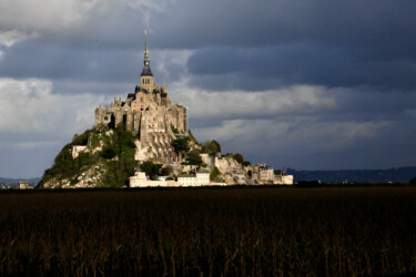 Fotografie getiteld "Mont Saint-Michel,…" door Pierre-Yves Rospabé, Origineel Kunstwerk, Digitale fotografie