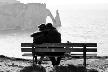 Photographie intitulée "Etretat, des amoure…" par Pierre-Yves Rospabé, Œuvre d'art originale, Photographie numérique