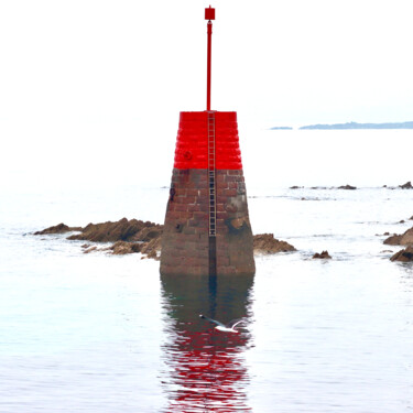 Photographie intitulée "Tourelle du Port du…" par Pierre-Yves Rospabé, Œuvre d'art originale, Photographie non manipulée