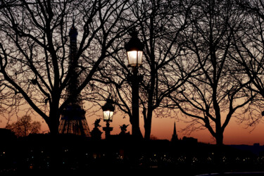 Photography titled "Paris, Tour Eiffel…" by Pierre-Yves Rospabé, Original Artwork, Non Manipulated Photography