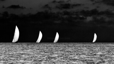 Photography titled "3 plus 1 voiles bla…" by Pierre-Yves Rospabé, Original Artwork, Manipulated Photography