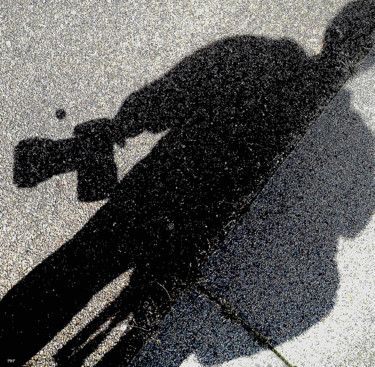 Photographie intitulée "Auto-ombre-trait" par Pierre Boisliveau, Œuvre d'art originale, Photographie numérique