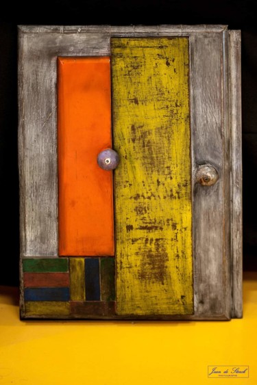 Скульптура под названием "The doors." - Pilado, Подлинное произведение искусства, Масло