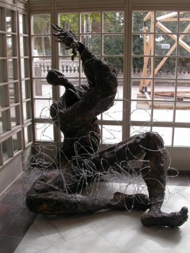 Escultura titulada "CREO EN MI (con ins…" por Pilar Roldán, Obra de arte original