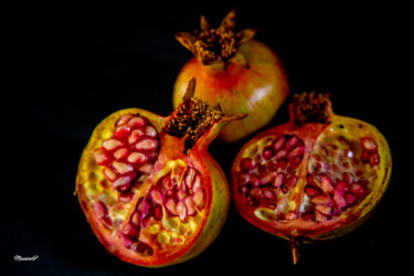 Fotografía titulada "Grenades rouges" por Maurice Pricco, Obra de arte original, Fotografía digital