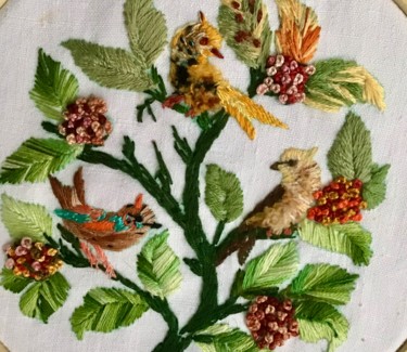 Arte têxtil intitulada "Trois oiseaux" por Lisette, Obras de arte originais, Bordado