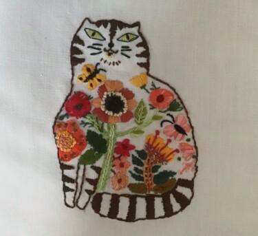 Textilkunst mit dem Titel "Kitty" von Lisette, Original-Kunstwerk, Stickerei