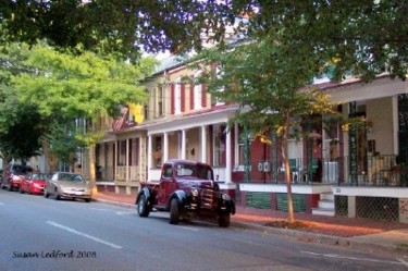 Photography titled "Truck on West 3rd." by Susan Ledford, Original Artwork