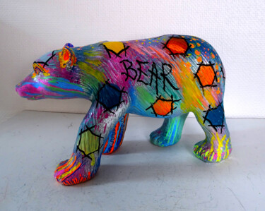 Sculpture Bulldog Pop Art Chanel Graffit, Sculpture by Priscilla Vettese