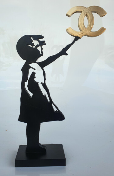 Sculpture intitulée "PYB Banksy girl CHA…" par Pyb, Œuvre d'art originale, Résine