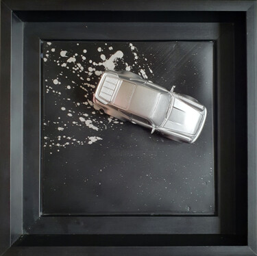 Sculptuur getiteld "PyB Porsche 911 sil…" door Pyb, Origineel Kunstwerk, Collages Gemonteerd op Frame voor houten brancard