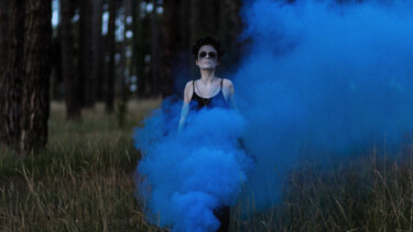 Photographie intitulée "The witch" par Pierre-Yves Donzé, Œuvre d'art originale, Photographie non manipulée