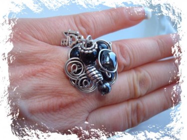 Artcraft titled "BAGUE ACIER NOIR" by Quintessence Bijoux De Création, Original Artwork