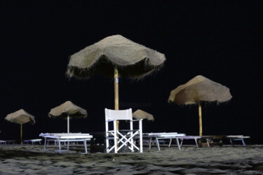 Fotografia intitolato "On the Beach #1" da Roberto Brancolini, Opera d'arte originale, Fotografia non manipolata