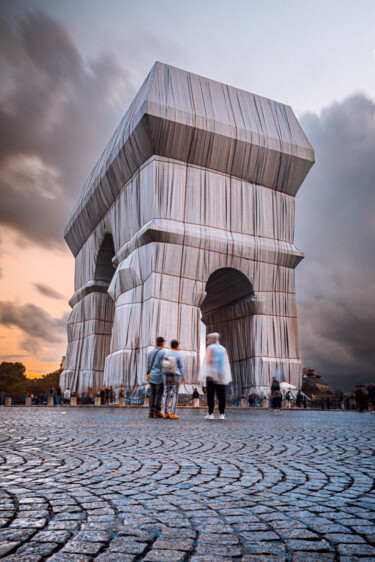L’Arc de Triomphe empaqueté par Christo et Jeanne-Claude Fotografie getiteld "L’Arc de Triomphe e…" door Raafetmus, Origineel Kunstwerk, Digitale fotografie