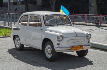 Photographie intitulée "Soviet vintage car" par Art$Art, Œuvre d'art originale, Photographie numérique