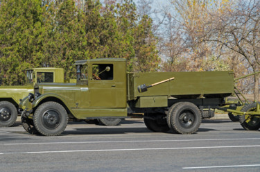 Fotografia zatytułowany „Retro military lorry” autorstwa Art$Art, Oryginalna praca, Fotografia cyfrowa