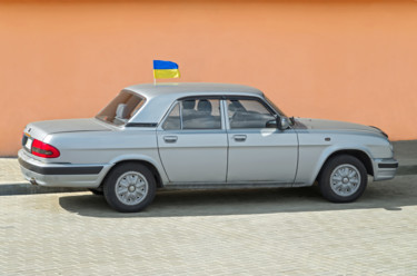 Photographie intitulée "Car Volga" par Art$Art, Œuvre d'art originale, Photographie numérique
