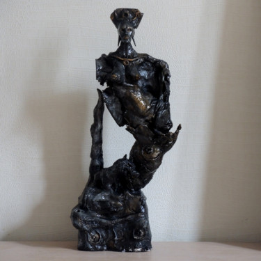 Скульптура под названием "Hecata: African sty…" - Luka Noizevul, Подлинное произведение искусства, Глина