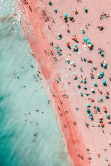 Fotografia intitolato "Aerial Beach Photog…" da Radu Bercan, Opera d'arte originale, Fotografia digitale