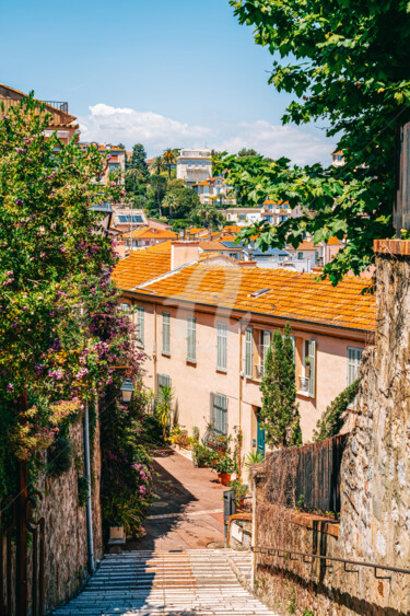 「Historic Houses In…」というタイトルの写真撮影 Radu Bercanによって, オリジナルのアートワーク, デジタル