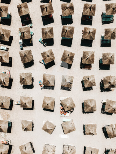 摄影 标题为“Aerial Umbrellas, A…” 由Radu Bercan, 原创艺术品, 数码摄影
