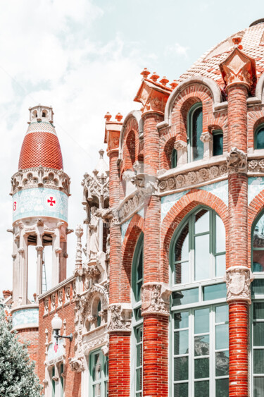 Hospital Sant Pau Barcelona, Urban Art Print, Barcelona City Фотография под названием "Hospital Sant Pau B…" - Radu Bercan, Подлинное произведение искусства, Цифровая фотография
