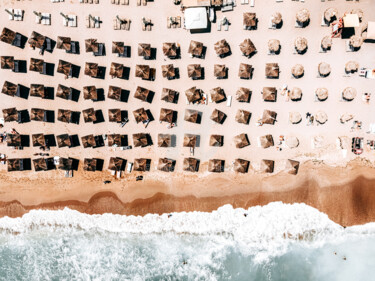 Фотография под названием "People Umbrellas, A…" - Radu Bercan, Подлинное произведение искусства, Цифровая фотография