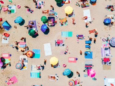 Fotografia intitolato "Aerial Beach Colorf…" da Radu Bercan, Opera d'arte originale, Fotografia digitale