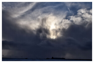 Photography titled "Horizontal line" by Robert A Ireland, Original Artwork, Digital Photography