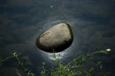 Fotografie mit dem Titel "Petite Lune" von Ugoki Raïto, Original-Kunstwerk, Digitale Fotografie