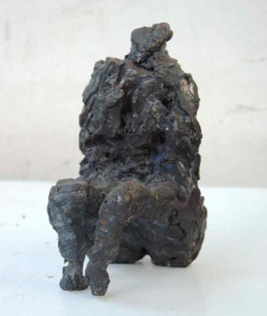 Skulptur mit dem Titel "Sitzende" von Ralph Kleiner, Original-Kunstwerk